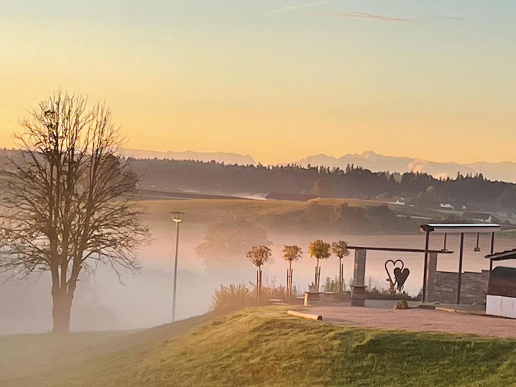 Landgasthaus Zur Linde Pleiskirchen Eksteriør bilde