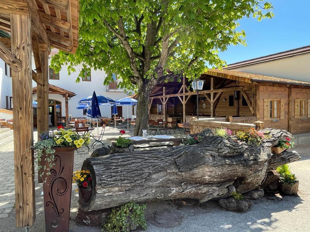 Landgasthaus Zur Linde Pleiskirchen Eksteriør bilde