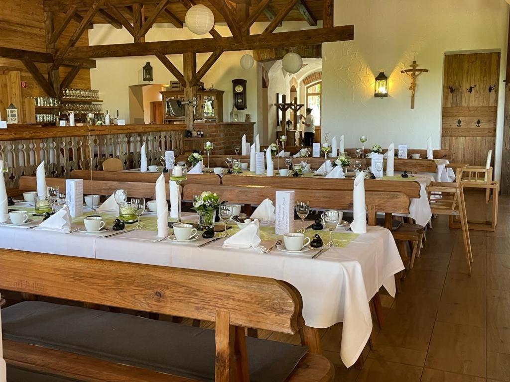 Landgasthaus Zur Linde Pleiskirchen Eksteriør bilde